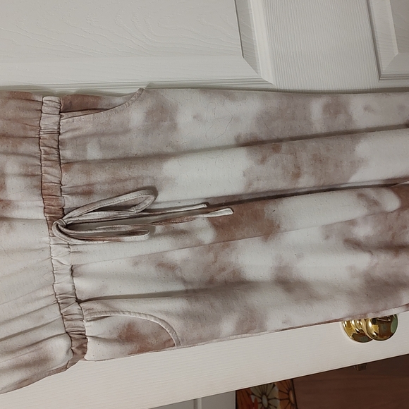 Romper - Picture 3 of 4